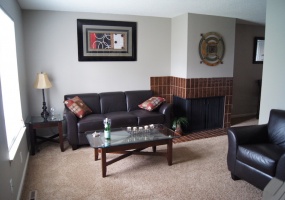 2 Bedrooms, Townhome, Sold!, S Oswego Way, 3 Bathrooms, Listing ID 9674164, Aurora, Arapahoe, Colorado, United States, 80014,