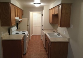 2 Bedrooms, Apartment, Sold!, E 13th Ave #100, 2 Bathrooms, Listing ID 9674166, Aurora, Arapahoe, Colorado, United States, 80011,