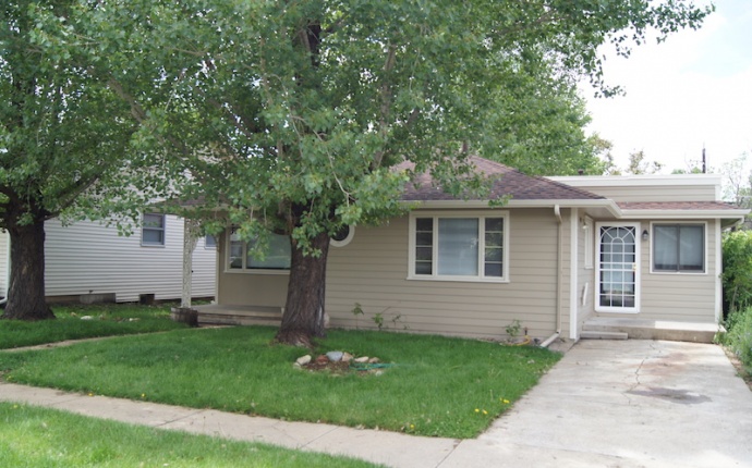 3 Bedrooms, House, Sold!, S Bannock St, 2 Bathrooms, Listing ID 9674171, Englewood, Arapahoe, Colorado, United States, 80110,