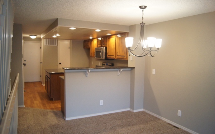 3 Bedrooms, Townhome, Sold!, W 70th Pl #B, 2 Bathrooms, Listing ID 9674176, Arvada, Jefferson, Colorado, United States, 80004,