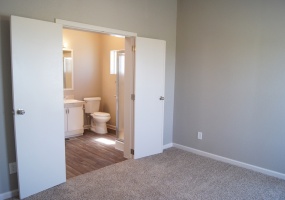 5 Bedrooms, House, Sold!, S Lenaview Cir, 2 Bathrooms, Listing ID 9674179, Bennett, Arapahoe, Colorado, United States, 80102,