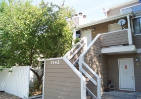 2 Bedrooms, Apartment, Sold!, S Trenton St #6, 2 Bathrooms, Listing ID 9674184, Denver, Denver, Colorado, United States, 80231,