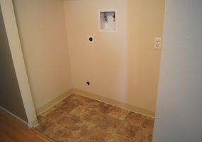 2 Bedrooms, Apartment, Sold!, S Trenton St #6, 2 Bathrooms, Listing ID 9674184, Denver, Denver, Colorado, United States, 80231,