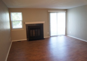 1 Bedrooms, Apartment, Sold!, E 119th Pl #A, 1 Bathrooms, Listing ID 9674186, Thornton, Adams, Colorado, United States, 80233,