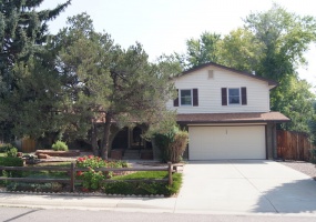 5 Bedrooms, House, Sold!, S Kendall Blvd, 3 Bathrooms, Listing ID 9674194, Littleton, Jefferson, Colorado, United States, 80128,