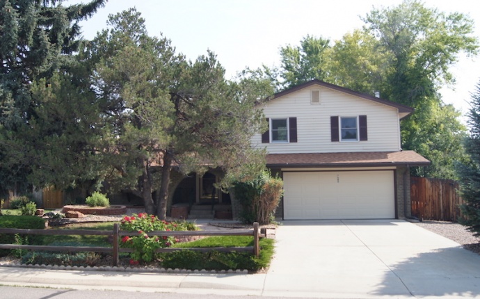 5 Bedrooms, House, Sold!, S Kendall Blvd, 3 Bathrooms, Listing ID 9674194, Littleton, Jefferson, Colorado, United States, 80128,