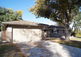 3 Bedrooms, House, Sold!, S Depew St, 4 Bathrooms, Listing ID 9674213, Littleton, Jefferson, Colorado, United States, 80128,