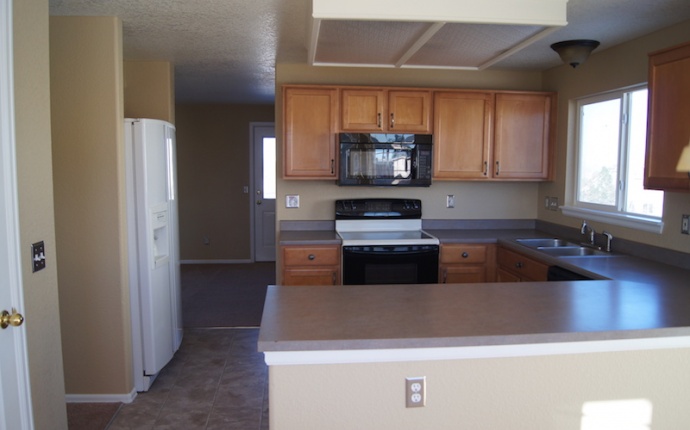 3 Bedrooms, House, Sold!, Shelby Dr, 3 Bathrooms, Listing ID 9674222, Castle Rock, Douglas, Colorado, United States, 80104,