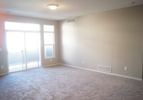 3 Bedrooms, Apartment, Sold!, E 1st Dr #206, 2 Bathrooms, Listing ID 9674225, Aurora, Arapahoe, Colorado, United States, 80011,