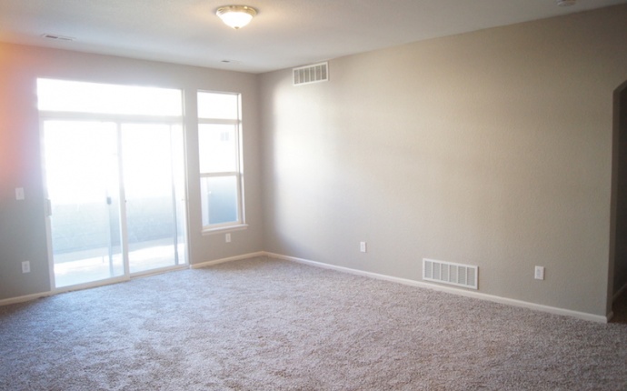 3 Bedrooms, Apartment, Sold!, E 1st Dr #206, 2 Bathrooms, Listing ID 9674225, Aurora, Arapahoe, Colorado, United States, 80011,