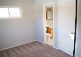 4 Bedrooms, House, Sold!, Racine St, 2 Bathrooms, Listing ID 9674245, Aurora, Arapahoe, Colorado, United States, 80011,