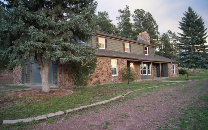 6 Bedrooms, House, Sold!, S State Highway 83, 4 Bathrooms, Listing ID 7516318, Franktown, Douglas, Colorado, United States, 80116,