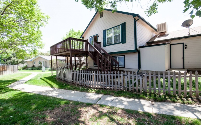 4 Bedrooms, House, Sold!, Greenway Cir, 2 Bathrooms, Listing ID 9674308, Broomfield, Broomfield, Colorado, United States, 80020,