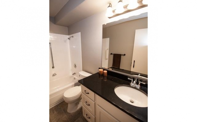 2 Bedrooms, House, Sold!, S Clinton St , 1 Bathrooms, Listing ID 9674316, Denver, Denver, Colorado, United States, 80247,