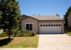 3 Bedrooms, House, Sold!, E Belleview Ln, 2 Bathrooms, Listing ID 9674330, Centennial, Arapahoe, Colorado, United States, 80015,