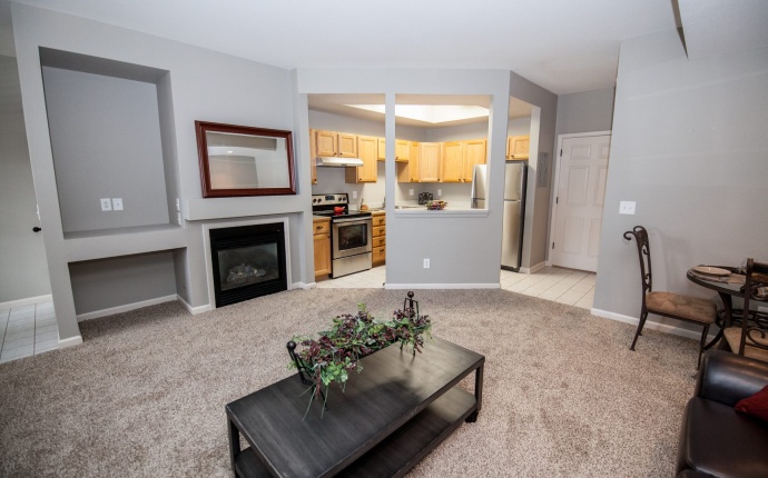 2 Bedrooms, House, Sold!, W Centennial Dr #B, 2 Bathrooms, Listing ID 9674342, Littleton, Arapahoe, Colorado, United States, 80123,