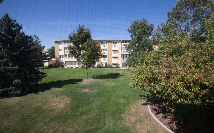 2 Bedrooms, House, Sold!, E Center Ave #8B, 2 Bathrooms, Listing ID 9674359, Denver, Denver, Colorado, United States, 80247,