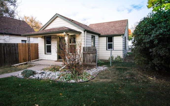 2 Bedrooms, House, Sold!, S Lincoln St, 1 Bathrooms, Listing ID 9674366, Englewood, Arapahoe, Colorado, United States, 80113,