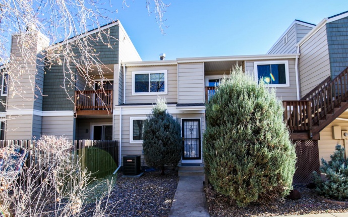 3 Bedrooms, Townhome, Sold!, E Mississippi Ave #D, 3 Bathrooms, Listing ID 9674384, Denver, Denver, Colorado, United States, 80224,