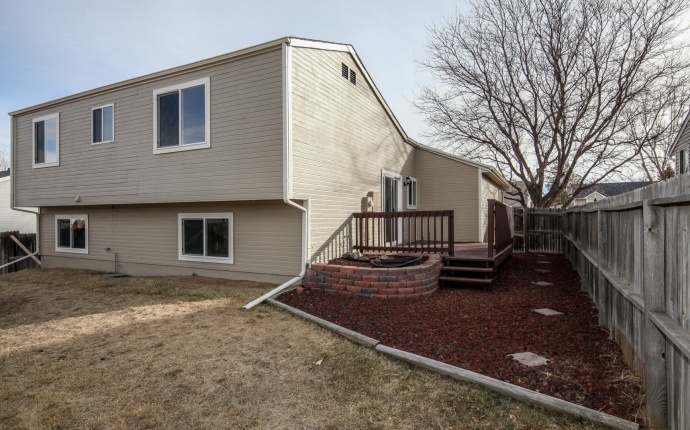 3 Bedrooms, House, Sold!, S Genoa St, 2 Bathrooms, Listing ID 9674387, Centennial, Arapahoe, Colorado, United States, 80015,