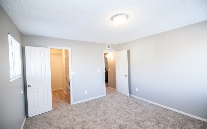 1 Bedrooms, Townhome, Sold!, Fairmount Dr, 1 Bathrooms, Listing ID 9674394, Denver, Colorado, United States, 80247,