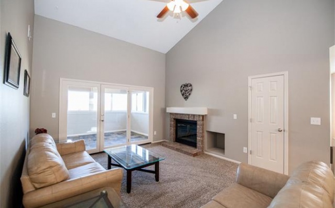 2 Bedrooms, Townhome, Sold!, S High Ct, 2 Bathrooms, Listing ID 9674402, Centennial, Arapahoe, Colorado, United States, 80122,