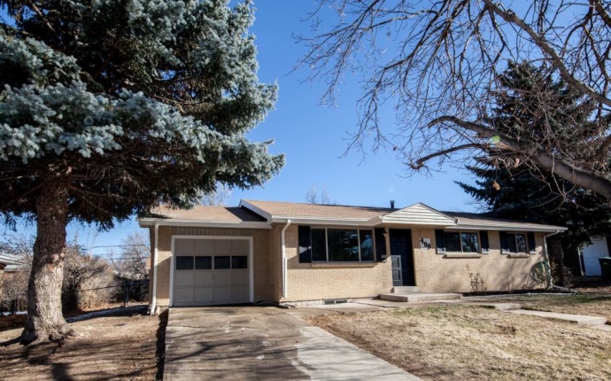 5 Bedrooms, House, Sold!, Elmira St, 3 Bathrooms, Listing ID 9674404, Colorado, Arapahoe, Colorado, United States, 80010,