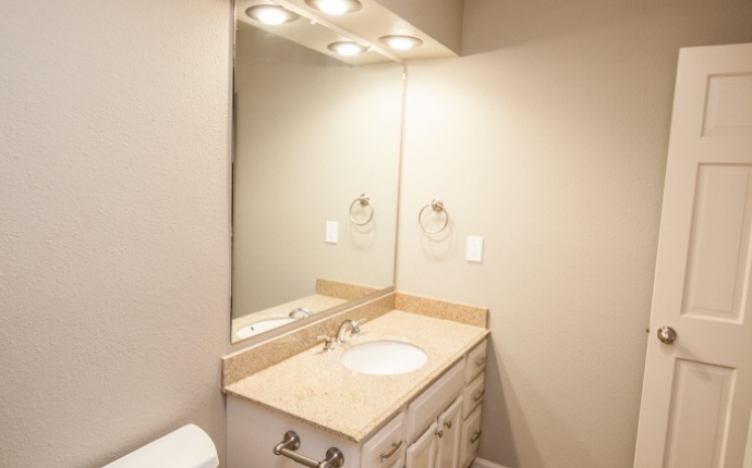 2 Bedrooms, House, Sold!, S Eagle Cir, 3 Bathrooms, Listing ID 9674407, Aurora, Arapahoe, Colorado, United States, 80012,