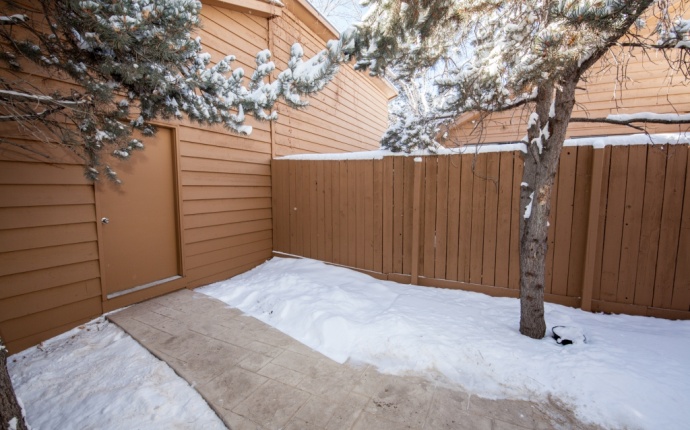 2 Bedrooms, House, Sold!, S Eagle Cir, 3 Bathrooms, Listing ID 9674407, Aurora, Arapahoe, Colorado, United States, 80012,