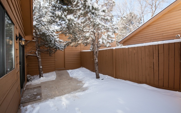 2 Bedrooms, House, Sold!, S Eagle Cir, 3 Bathrooms, Listing ID 9674407, Aurora, Arapahoe, Colorado, United States, 80012,