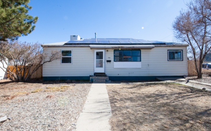 3 Bedrooms, House, Sold!, Iola St, 2 Bathrooms, Listing ID 9674438, Aurora, Arapahoe, Colorado, United States, 80010,