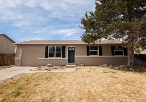 4 Bedrooms, House, Sold!, S Jasper St, 2 Bathrooms, Listing ID 9674448, Aurora, Arapahoe, Colorado, United States, 80013,