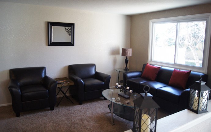 3 Bedrooms, Townhome, Sold!, S Lansing Way, 4 Bathrooms, Listing ID 4769018, Aurora, Arapahoe, Colorado, United States, 80014,