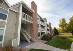 2 Bedrooms, Townhome, Sold!, W Cross Dr #201, 2 Bathrooms, Listing ID 9674544, Littleton, Jefferson, Colorado, United States, 80127,