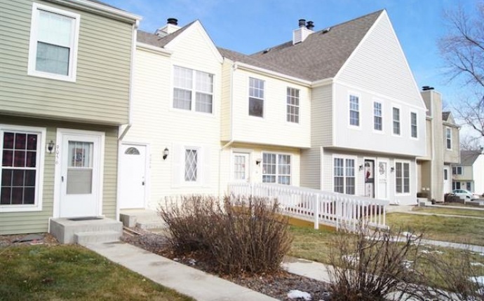 2 Bedrooms, Townhome, Sold!, W Dartmouth Pl, 3 Bathrooms, Listing ID 9674566, Lakewood, Jefferson, Colorado, United States, 80227,