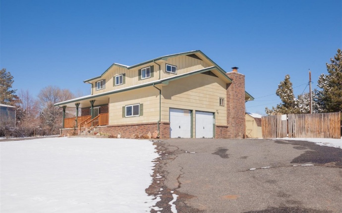 4 Bedrooms, House, Sold!, W Massey Dr, 3 Bathrooms, Listing ID 9674589, Littleton, Jefferson, Colorado, United States, 80128,