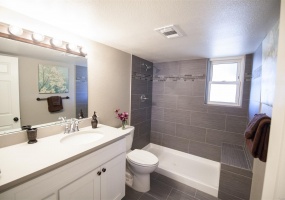 4 Bedrooms, House, Sold!, E Virginia Pl, 3 Bathrooms, Listing ID 9674592, Aurora, Arapahoe, Colorado, United States, 80012,