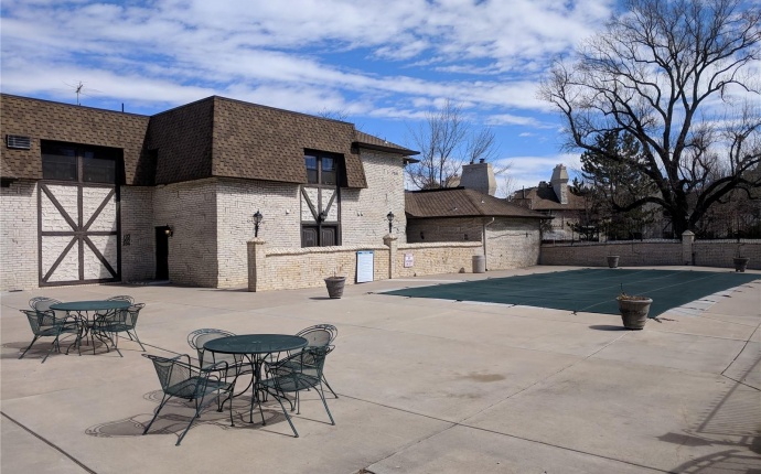 2 Bedrooms, Townhome, Sold!, E Quincy Ave #103, 2 Bathrooms, Listing ID 9674598, Denver, Denver, Colorado, United States, 80237,