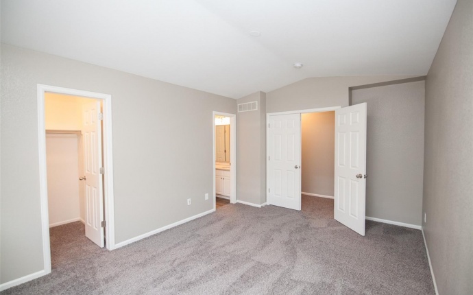 2 Bedrooms, Townhome, Sold!, W 101st Ave, 2 Bathrooms, Listing ID 9674634, Thornton, Adams, Colorado, United States, 80260,