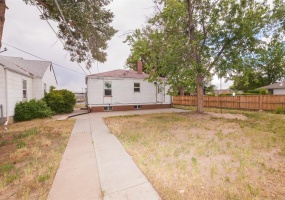 2 Bedrooms, House, Sold!, S Logan St, 1 Bathrooms, Listing ID 9674635, Englewood, Arapahoe, Colorado, United States, 80113,