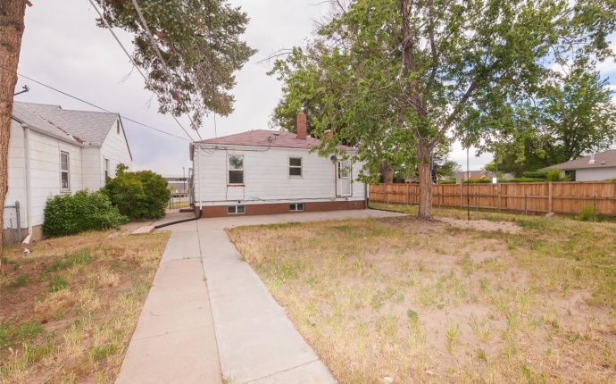 2 Bedrooms, House, Sold!, S Logan St, 1 Bathrooms, Listing ID 9674635, Englewood, Arapahoe, Colorado, United States, 80113,