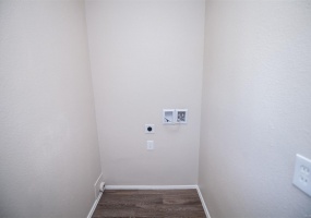 3 Bedrooms, House, Sold!, S Pecos St, 1 Bathrooms, Listing ID 9674651, Denver, Denver, Colorado, United States, 80223,