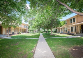 2 Bedrooms, Townhome, Sold!, E Canal Dr, 2 Bathrooms, Listing ID 9674654, Aurora, Arapahoe, Colorado, United States, 80011,