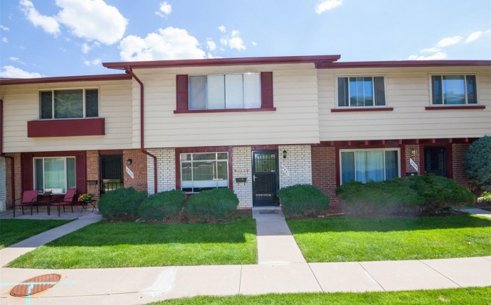 3 Bedrooms, Townhome, Sold!, W Virginia Ave, 3 Bathrooms, Listing ID 9674659, Lakewood, Jefferson, Colorado, United States, 80226,