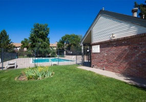 2 Bedrooms, Townhome, Sold!, S Granby Ct #B, 3 Bathrooms, Listing ID 9674666, Aurora, Arapahoe, Colorado, United States, 80014,