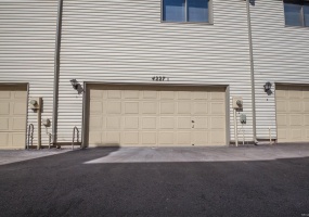 2 Bedrooms, Townhome, Sold!, S Granby Ct #B, 3 Bathrooms, Listing ID 9674666, Aurora, Arapahoe, Colorado, United States, 80014,