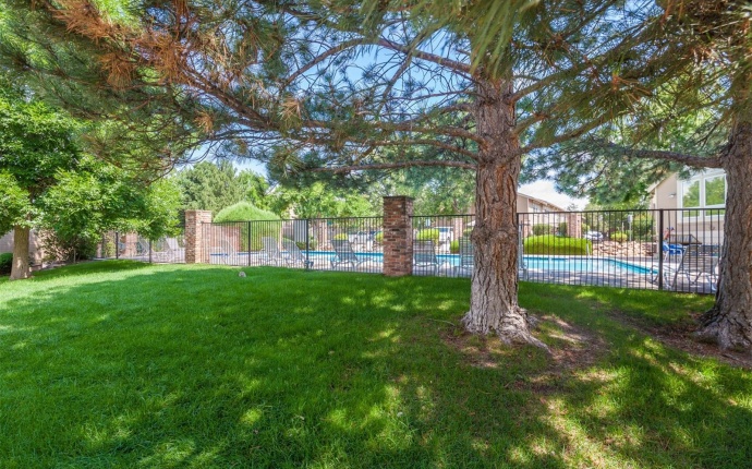 2 Bedrooms, Townhome, Sold!, E Radcliff Cir, 3 Bathrooms, Listing ID 9674675, Aurora, Arapahoe, Colorado, United States, 80015,