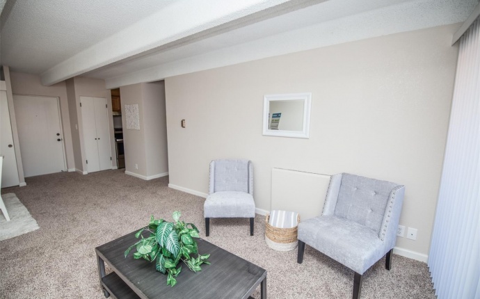 1 Bedrooms, House, Sold!, Columbine St #405, 1 Bathrooms, Listing ID 9674679, Denver, Denver, Colorado, United States, 80206,