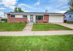 3 Bedrooms, House, Sold!, S Holly St, 3 Bathrooms, Listing ID 9674687, Denver, Denver, Colorado, United States, 80237,