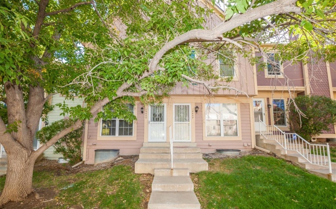 10400 W Dartmouth Ave, Lakewood, Jefferson, Colorado, United States 80227, 2 Bedrooms Bedrooms, ,2 BathroomsBathrooms,Townhome,Sold!,W Dartmouth Ave,9674707